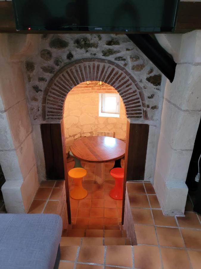 Gite De Charme Proche Loire A Velo Avec Jacuzzi Privatif Savonnieres Exterior photo