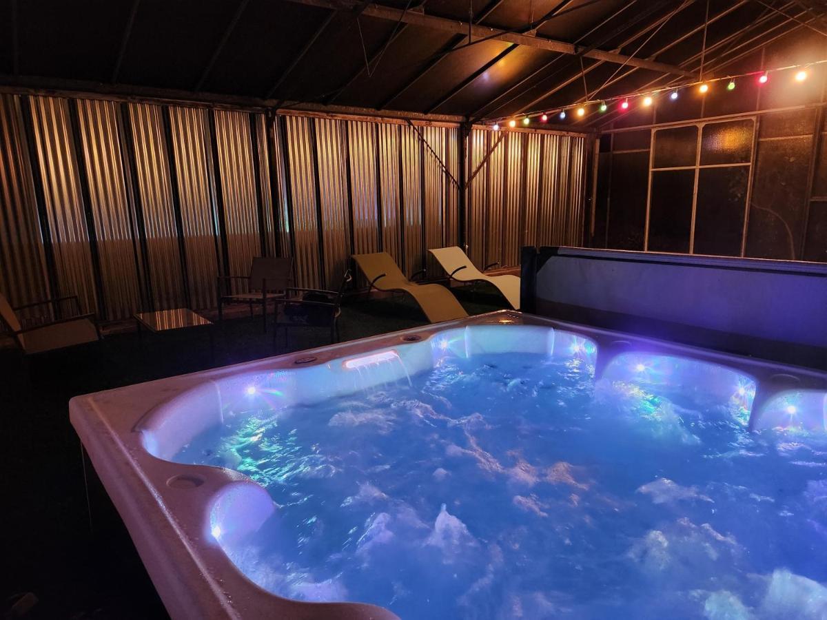 Gite De Charme Proche Loire A Velo Avec Jacuzzi Privatif Savonnieres Exterior photo