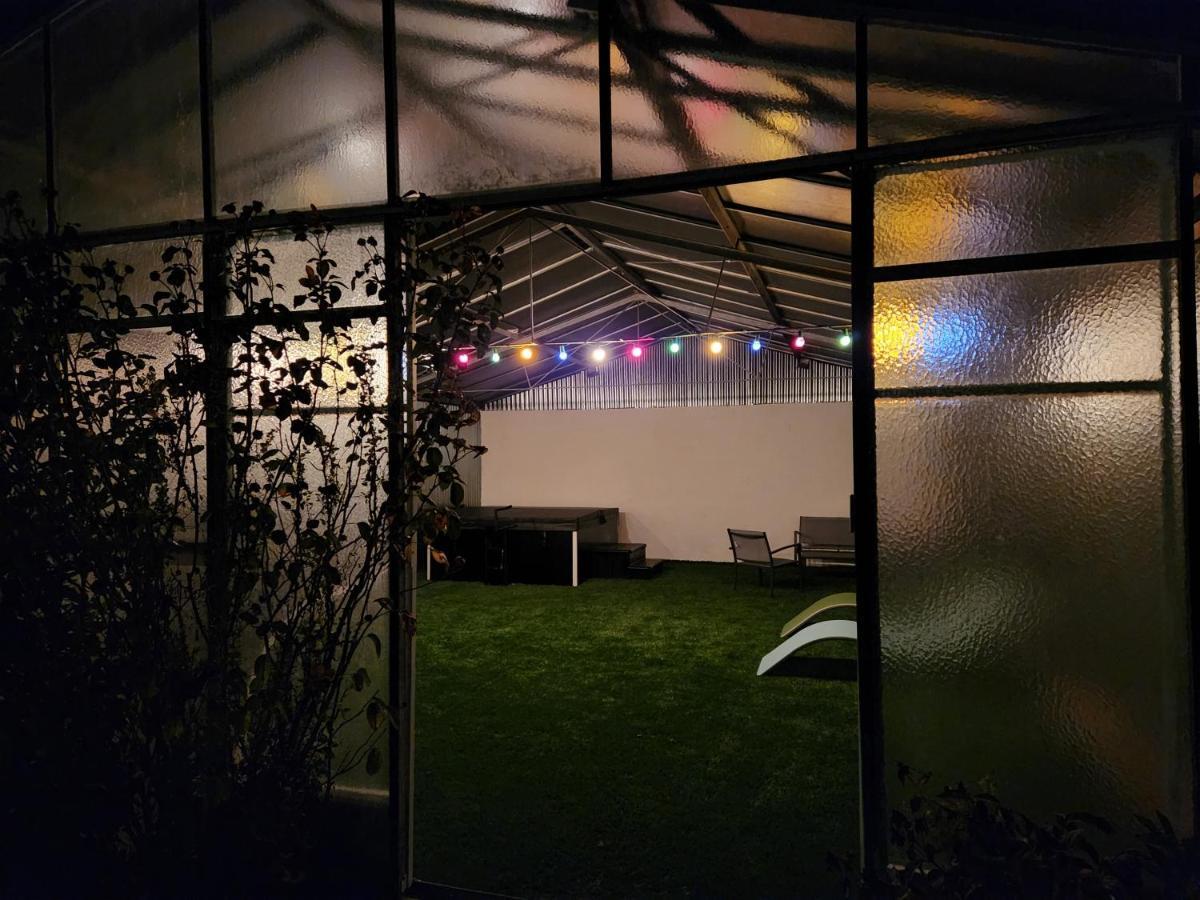 Gite De Charme Proche Loire A Velo Avec Jacuzzi Privatif Savonnieres Exterior photo